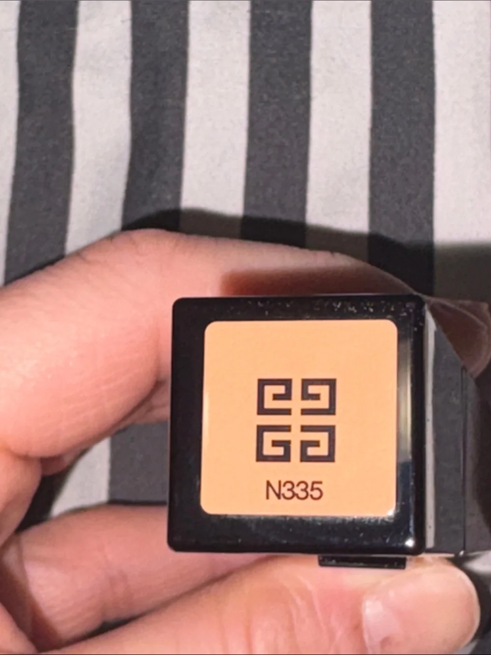 Givenchy Prisme Libre Skin Caring Concealer N335 NEW!